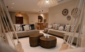 فندق شاطئ أم القوين